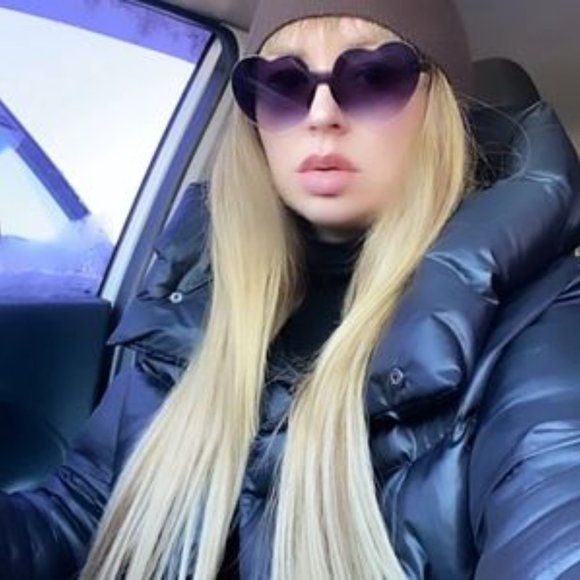 🍒 Heart💕 Sunglasses - Picture 3 of 9